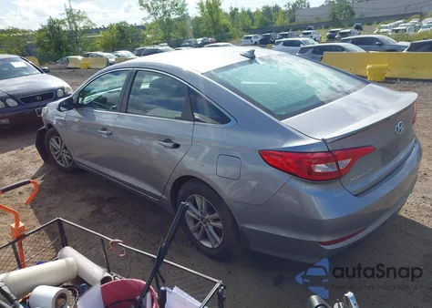 2015 Hyundai Sonata Se z USA, uszkodzony, nr VIN 5NPE24AF5FH158887